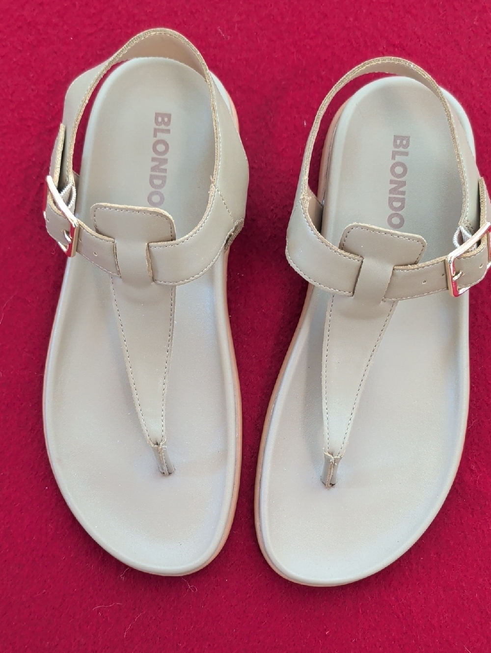 Blondo Niomi Ankle Strap Sandal in Sand Size 8